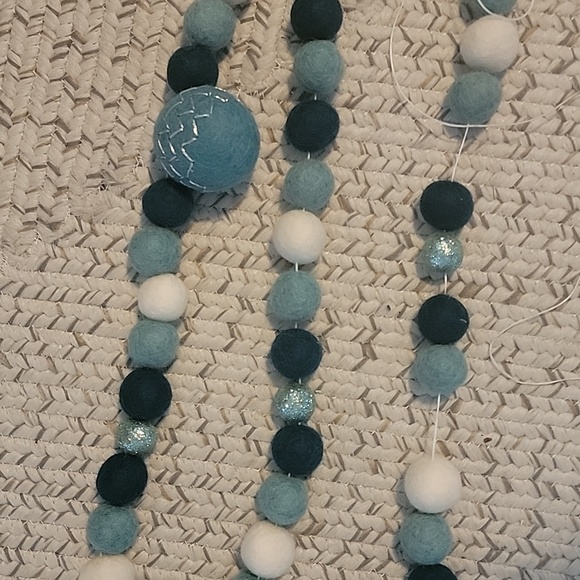 Felt Ball Blue and Cream Garland - Picture 2 of 3